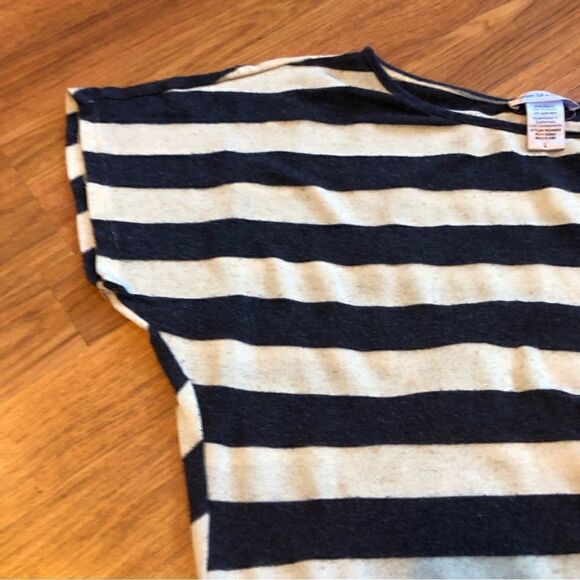 Juniper Ln Maternity short sleeve navy blue and white striped size Large - Picture 9 of 11